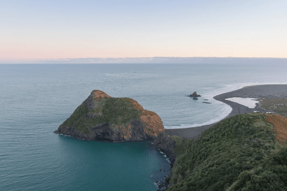 Top 10 places to propose in New Zealand 2023 Cover Photo